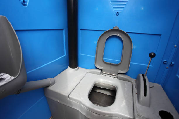 Best Sanitation services for porta potties  in Maplewood, MN
